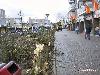 28-02-2006 de laatste bomen in het winkelcentrum beverwaard zijn weg gehaald.