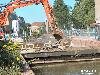 18-07-2006 het weghalen van de laatste brug oudewatering winkelcentrum beverwaard.