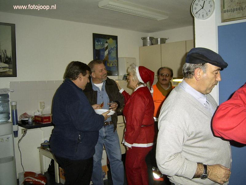 08-12-2005 kerstborrel bij roteb neijenrodeweg