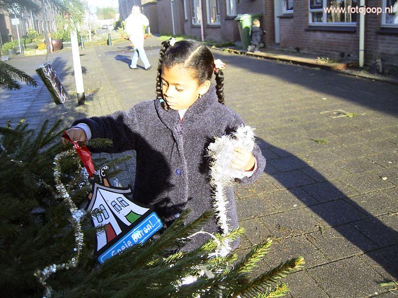 14-12-2005 kerstboom versieren rijckholterf.