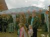 30-04-2006 koninginnenfeest o/a kinderspelen/ vrijmarkt/ en rad van fortuin met leuke prijzen aan onsteinpad in de beverwaard.