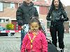 30-04-2006 koninginnenfeest o/a kinderspelen/ vrijmarkt/ en rad van fortuin met leuke prijzen aan onsteinpad in de beverwaard.