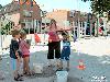 01-07-2006 opzoomerfeest op het schoolplein witte werf bij de haerenstraat beverwaard.