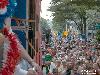 29-07-2006 diverse carnavals groepen en publiek in het centrum van rotterdam