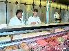 04-10-2006 opening van islamitische halal slagerij de bever in het winkelcentrum beverwaard.