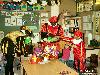 05-12-2006 sinterklaas en zwarte pieten bezoeken de rk regenboogschool grondvelderf beverwaard.