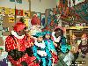 05-12-2006 sinterklaas en zwarte pieten bezoeken de rk regenboogschool grondvelderf beverwaard.