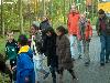 12-11-2007 startsein verkeersslang op de school plein barkentijn in de beverwaard