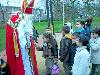 05-12-2007 sinterklaas op bezoek bij de kinderen van de cortenbachsingel die mee hebben gedaan met mensen maken de stad ook in de beverwaard