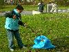 24-11-2007 schoonmaak actie met buurtbewoners in het kader van mensen maken de stad aan de cortenbachsingel beverwaard