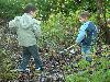 24-11-2007 schoonmaak actie met buurtbewoners in het kader van mensen maken de stad aan de cortenbachsingel beverwaard