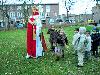 05-12-2007 sinterklaas op bezoek bij de kinderen van de cortenbachsingel die mee hebben gedaan met mensen maken de stad ook in de beverwaard