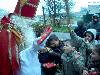 05-12-2007 sinterklaas op bezoek bij de kinderen van de cortenbachsingel die mee hebben gedaan met mensen maken de stad ook in de beverwaard