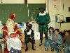 05-12-2007 sinterklaas bezoekt de rk regenboogschool grondvelderf beverwaard.