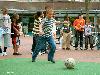 31-05-2008 kick-point een voetbal spel in het winkelcentrum beverwaard