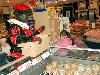 03-12-2008 zwarte pieten delen snoepgoed uit aan de kinderen bij supermarkt hoogvliet beverwaard