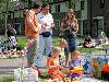 30-04-2009 koninginnendag en rommelmarkt in de speeltuin de stormpolder beverwaard.