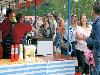 30-04-2009 koninginnendag en rommelmarkt in de speeltuin de stormpolder beverwaard.