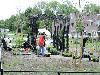 16-05-2009 aanplanten  van plantjes complex52 door buurtbewoners van de eckartstraat-amstenradenhoek-maurickerf beverwaard