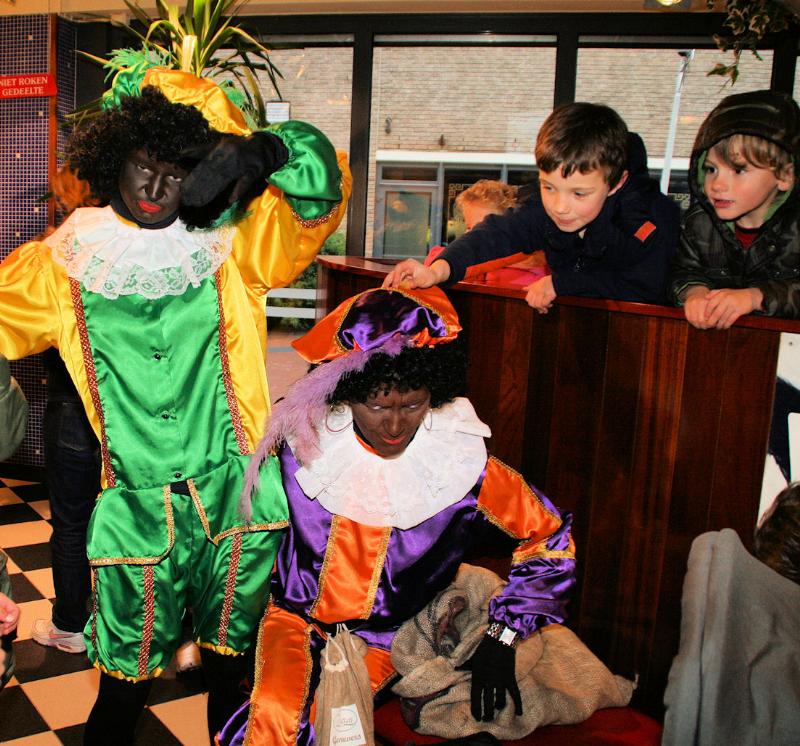 02-12 sinterklaas feest + kinderboerderij2009 winkelcentrum beverwaard.....