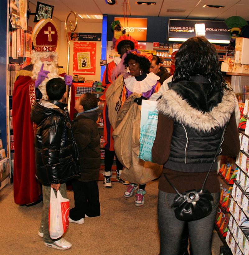 02-12 sinterklaas feest + kinderboerderij2009 winkelcentrum beverwaard