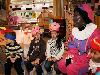  04-12-2009 sinterklaasfeest op de rk regenboogschool grondvelderf beverwaard 