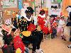 03-12-2010 sinterklaas komt ook dit jaar weer op de rk regenboogschool grondvelderf beverwaard