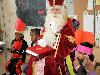 03-12-2010 sinterklaas komt ook dit jaar weer op de rk regenboogschool grondvelderf beverwaard