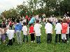 15-09-2011 feest op de barkentijnschool  bestaat 5jaar alle kinderen aan het dansen in het wijkpark beverwaard