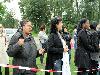 15-09-2011 feest op de barkentijnschool  bestaat 5jaar alle kinderen aan het dansen in het wijkpark beverwaard