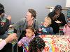  27-01-2012 2 jaars peuterverjaardags feest zeer druk bezocht de peuters kregen ook taart en dat viel wel goed in de smaak in de focus beverwaard 