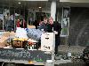 15-12-2012 het uitsorteren van etenswaren en inpakken in dozen van de kerstactie de mensen van de bvb groep hebben alle etenswaren in de dozen gedaan wat nog een heel werk is geweest.