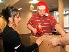 15-12-2012 het uitsorteren van etenswaren en inpakken in dozen van de kerstactie de mensen van de bvb groep hebben alle etenswaren in de dozen gedaan wat nog een heel werk is geweest.