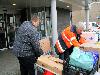 15-12-2012 het uitsorteren van etenswaren en inpakken in dozen van de kerstactie de mensen van de bvb groep hebben alle etenswaren in de dozen gedaan wat nog een heel werk is geweest.