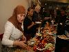18-12-2013 high tea +kerst stukjes maken in de focus beverwaard