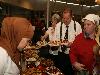18-12-2013 high tea +kerst stukjes maken in de focus beverwaard