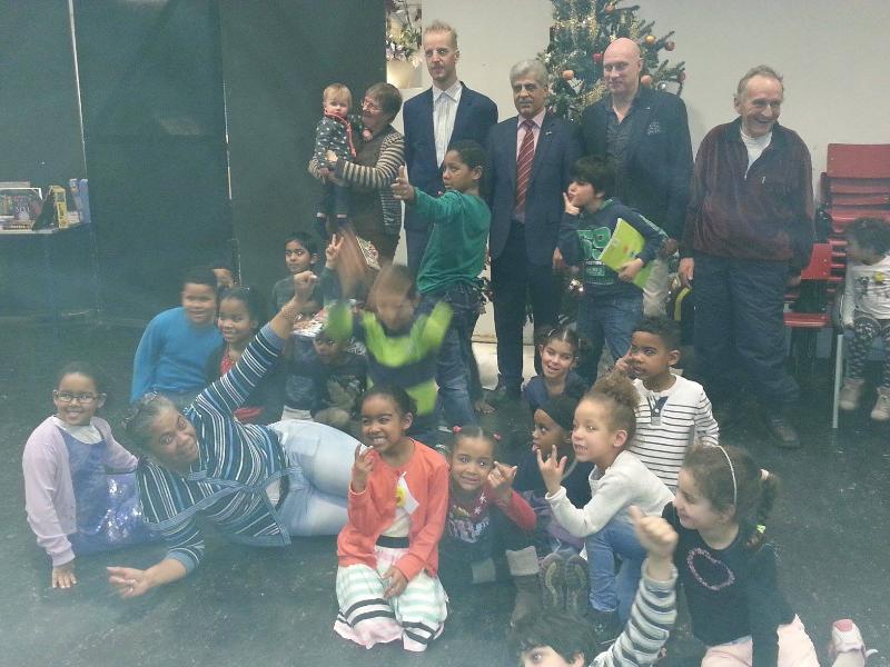 17-12-2014 stichting kledingbank rotterdam zuid kerst activiteiten in de focus beverwaard