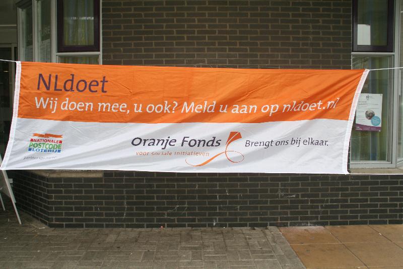 20-03-2015 nl doet oranje fons kinder speel o theek focus opknappen verven beverwaard