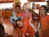 24-04-2015 koningsdag op de rk regenboog konings ontbijt op school grondvelderf beverwaard