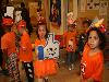 24-04-2015 koningsdag op de rk regenboog konings ontbijt op school grondvelderf beverwaard