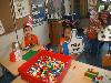 24-04-2015 koningsdag op de rk regenboog konings ontbijt op school grondvelderf beverwaard