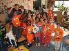 24-04-2015 koningsdag op de rk regenboog konings ontbijt op school grondvelderf beverwaard