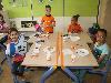 24-04-2015 koningsdag op de rk regenboog konings ontbijt op school grondvelderf beverwaard