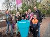 8-4-2017 plantjesdag nieuwe bakken geplaatst bakken bij gevuld met nieuwe planten winkelcentrum beverwaard