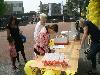 03-06-2017 foto bellenblazen voor wereldrecord winkelcentrum beverwaard