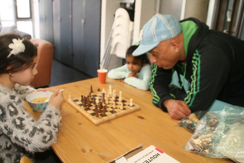 14-03-2018  foto schaakles voor kinderen in de focus beverwaard