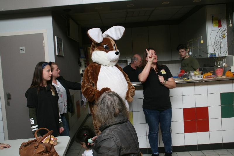 | 31-03-2018 foto paas eieren zoeken op de stormpolder beverwaard 
 

