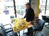 19-12-18 sponsoring oliebollen kerstpakketten actie in doet effe mee cafe oudewatering beverwaard
