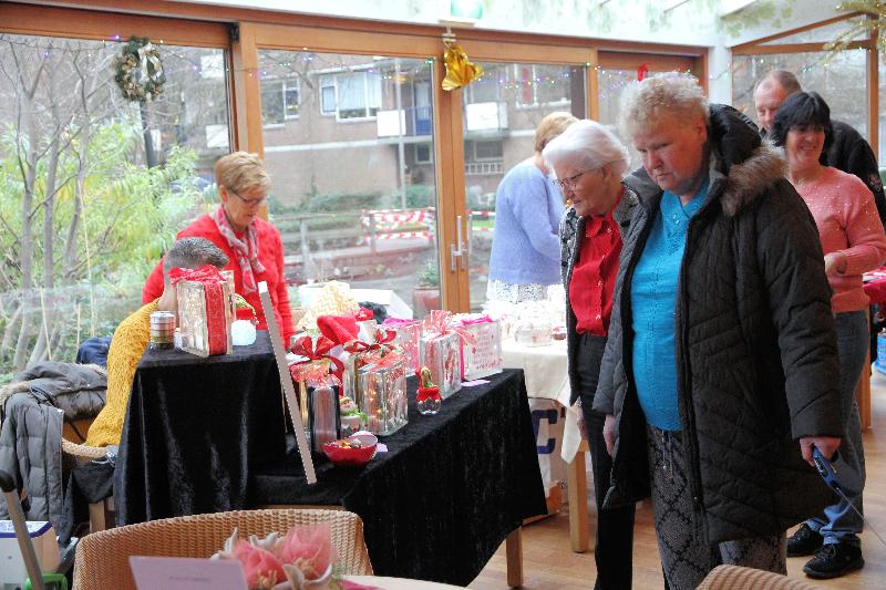 | 15-12-2018 kerstmarkt in de ijsselburgh schinnenbaan beverwaard 
 
