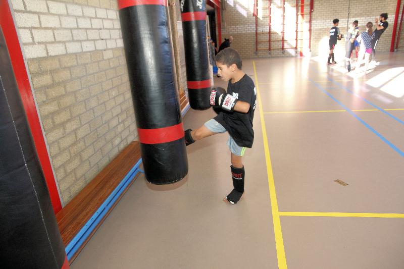 28-9-19 Kickboxen BSC Balrak Consulttancy in sportzaal azc school montfortverloop beverwaard